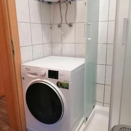 Loder Apartment Vir