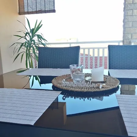 Apartment Loder Vir