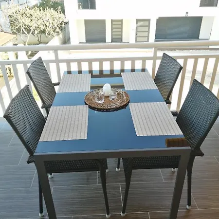 Apartment Loder